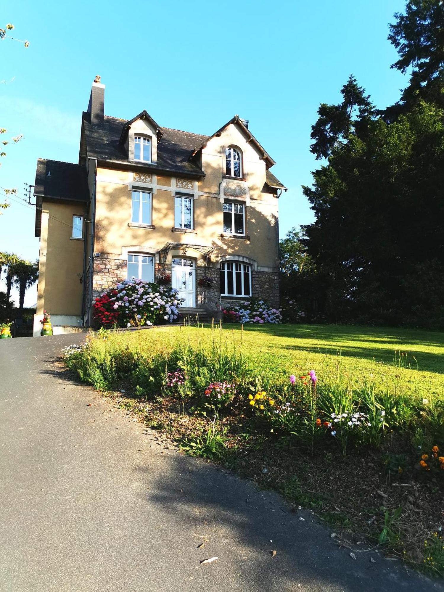 Bed and Breakfast La Garenne à Bricquebec Extérieur photo